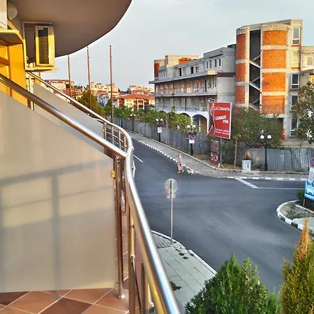 Studio 3 In Reny * סבטי ולאס