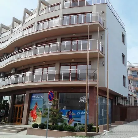 Studio 3 In Reny דירה