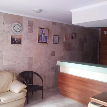 Studio 3 In Reny * סבטי ולאס