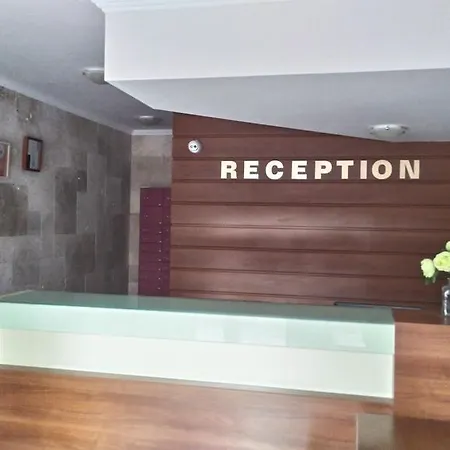Studio 3 In Reny דירה *